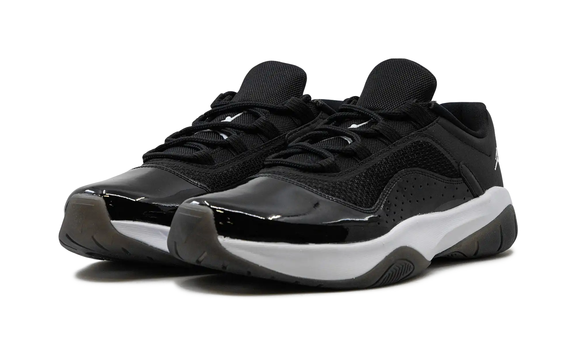 Air Jordan 11 CMFT Low “Black/White”