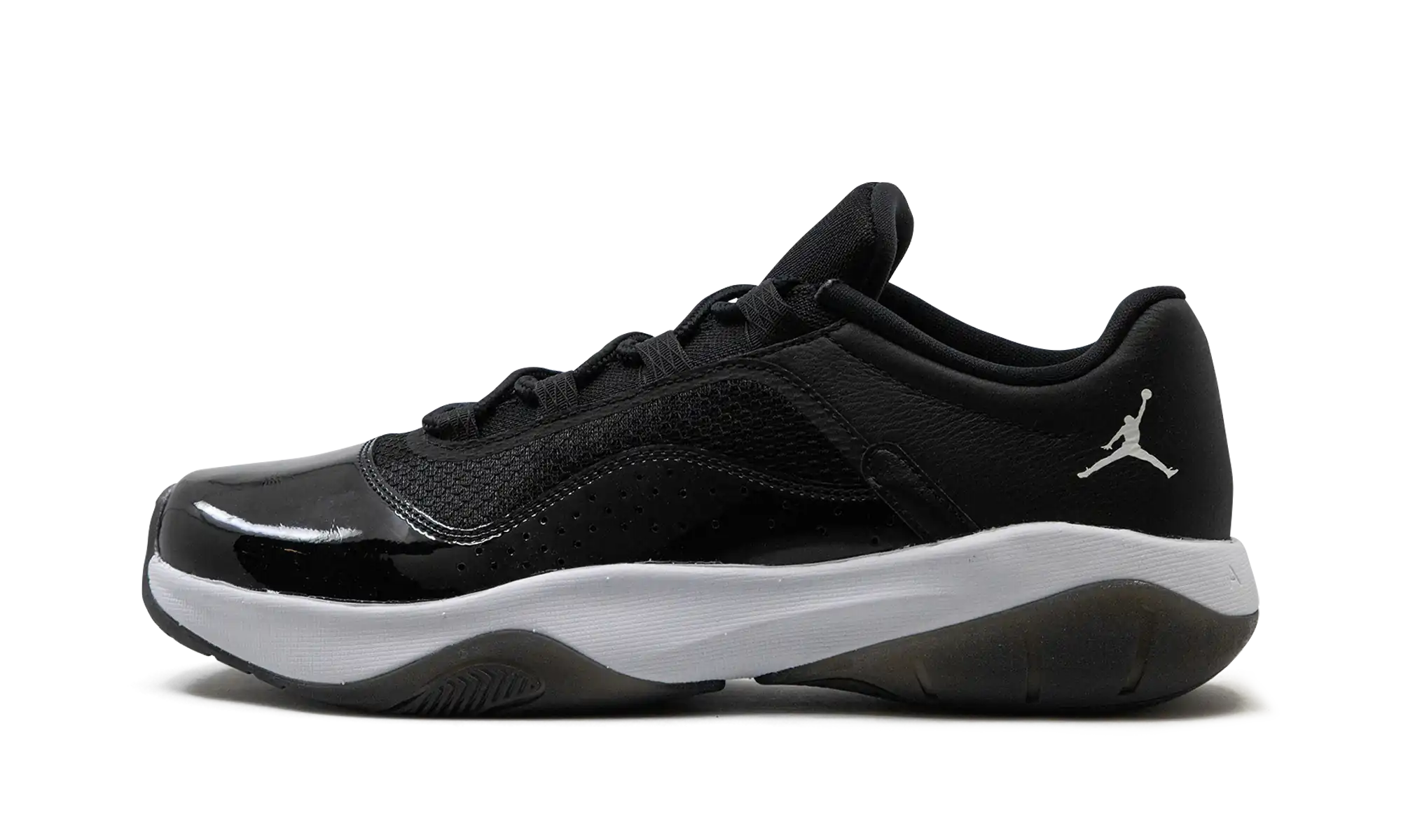 Air Jordan 11 CMFT Low “Black/White”
